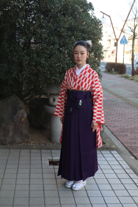 ご卒業おめでとうございます　袴のお着付をしました