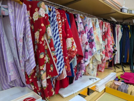 袴レンタル予約受付中です